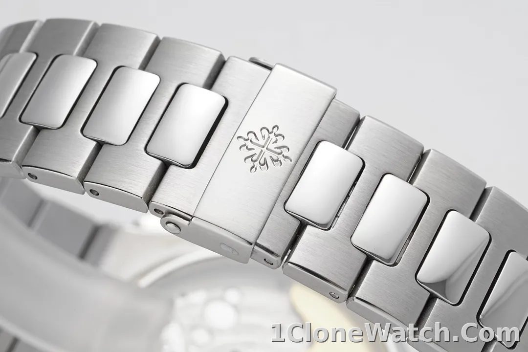 Patek Philippe 5980 Silver Black Watch - detail