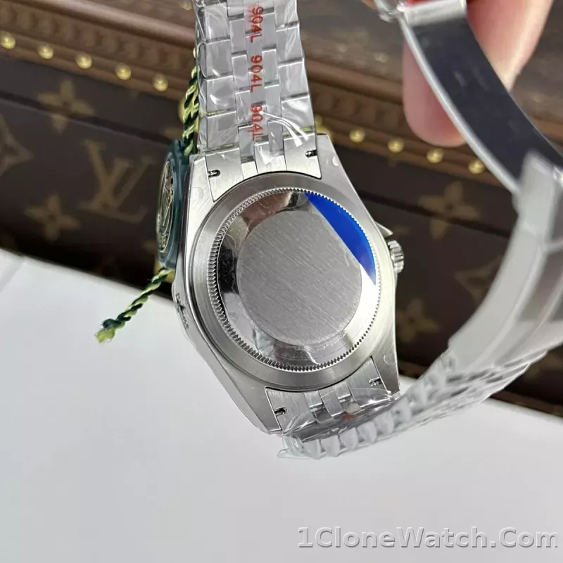 Superclone Rolex Sky-Dweller 42 mm Mint green Dial 336934 Jubilee - detail