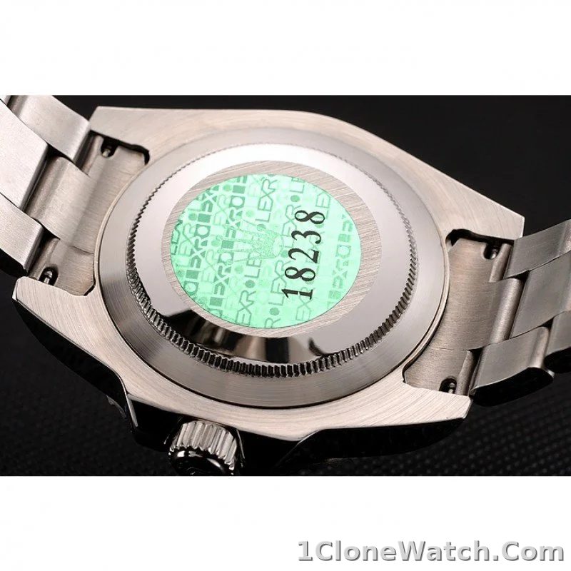 Rolex Submariner 40mm White Dial 1453863 - detail
