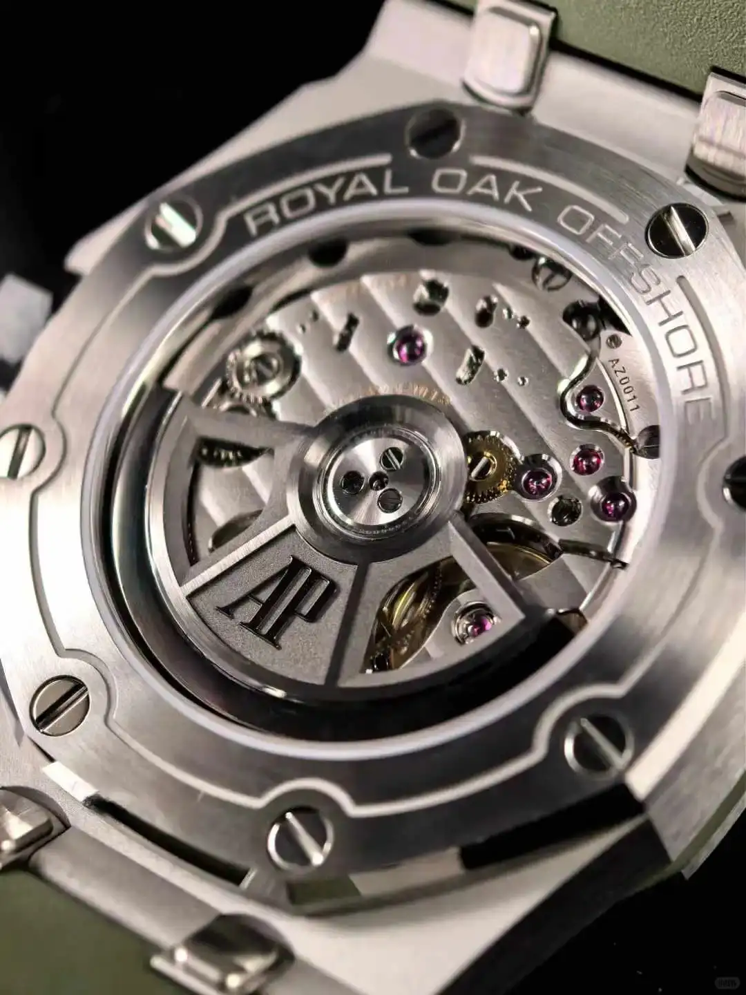 Audemars Piguet Royal Oak Offshore Diver Green 15710ST.OO.A052CA.01 - view 6