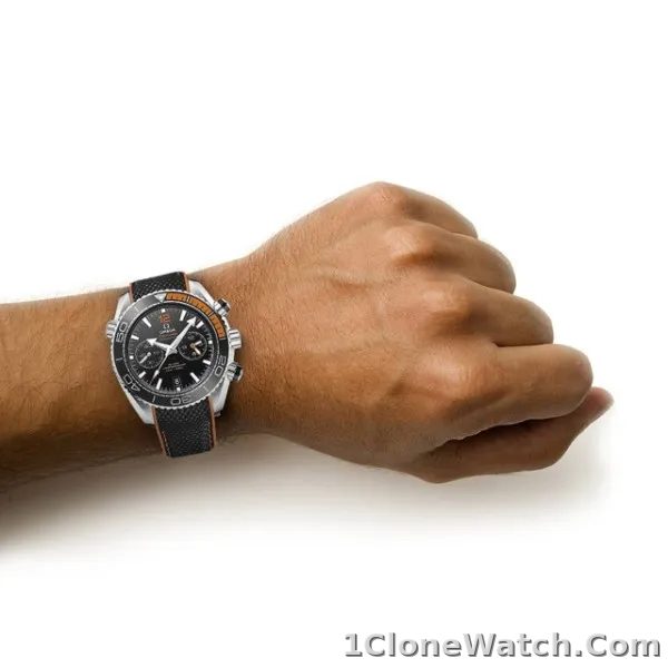 Omega Planet Ocean Men Automatic Black Rubber Watch O21532465101001 - detail