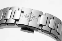 Patek Philippe Blue Nautilus Ladies Watch - view 10