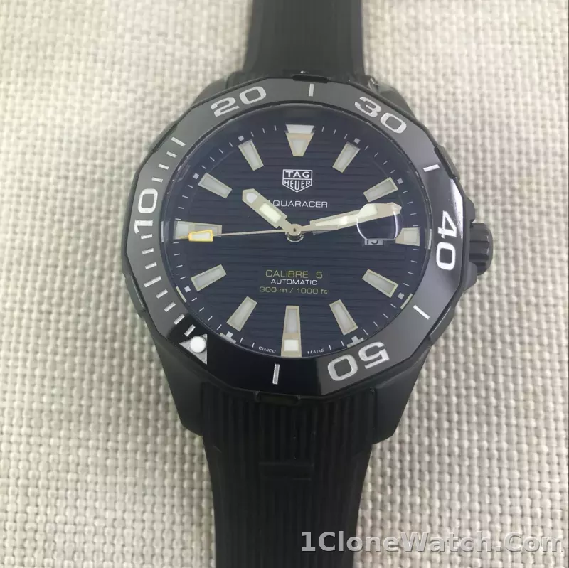 Tag Heuer Aquaracer CAF1111.BA0803 - detail